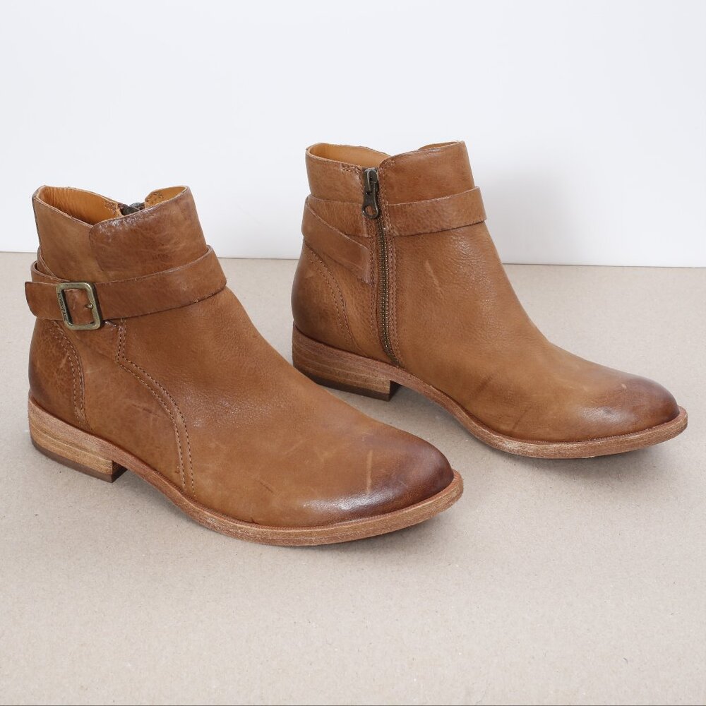 Kork Ease Viki Ankle Boots Leather Side Zip Size 6.5 NWOT